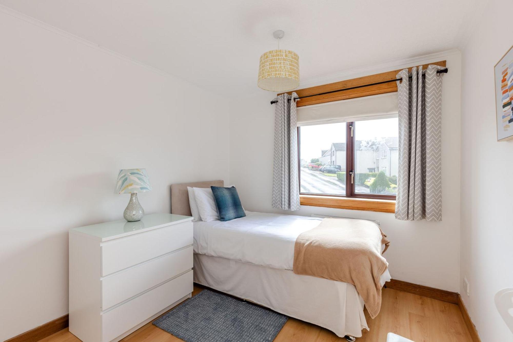 Family Home Inverkeithing Ideal For Edinburgh, Dunfermline & St Andrews 3 Bedrooms Exterior foto