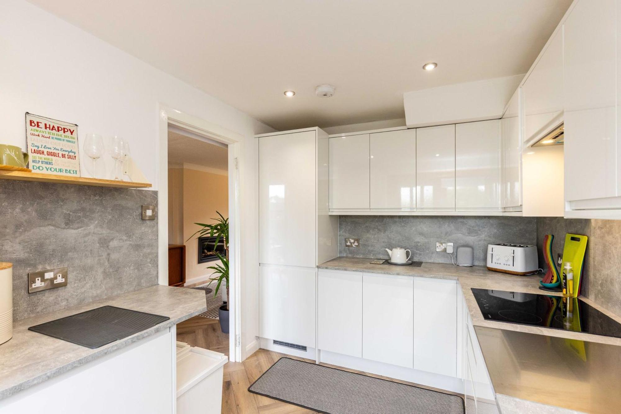 Family Home Inverkeithing Ideal For Edinburgh, Dunfermline & St Andrews 3 Bedrooms Exterior foto